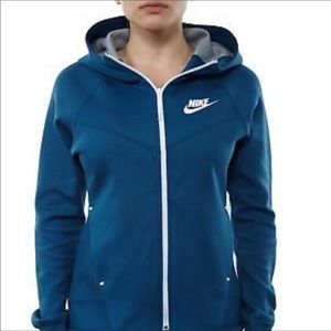 NWT Nike Women’s Tech Fleece Windrunner Hoodie